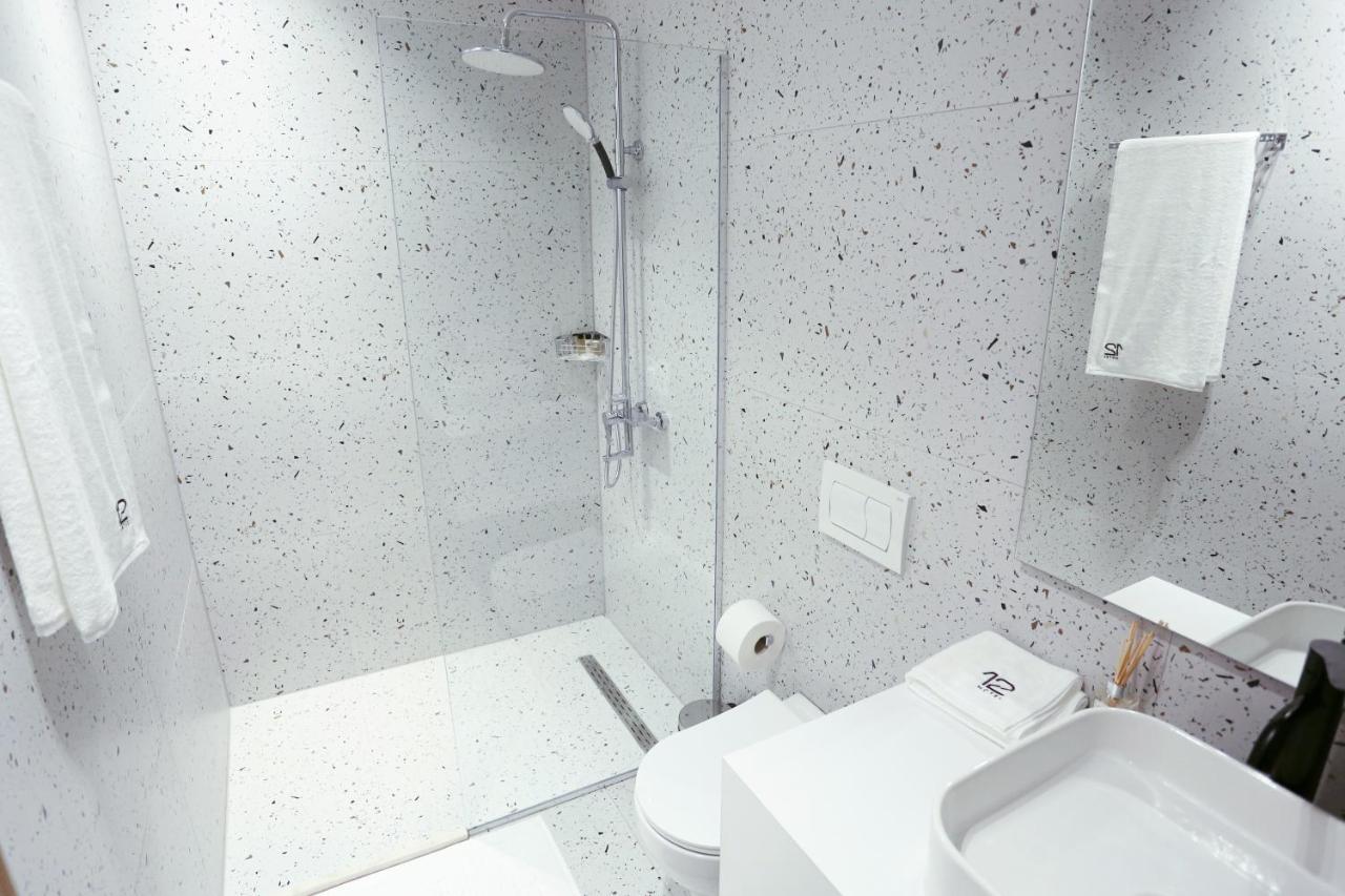 Hotel 12 Gjakova Bagian luar foto