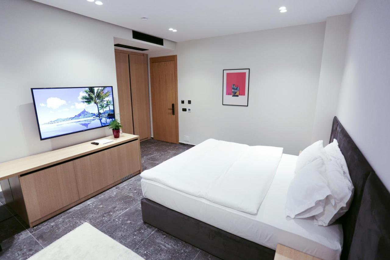 Hotel 12 Gjakova Bagian luar foto
