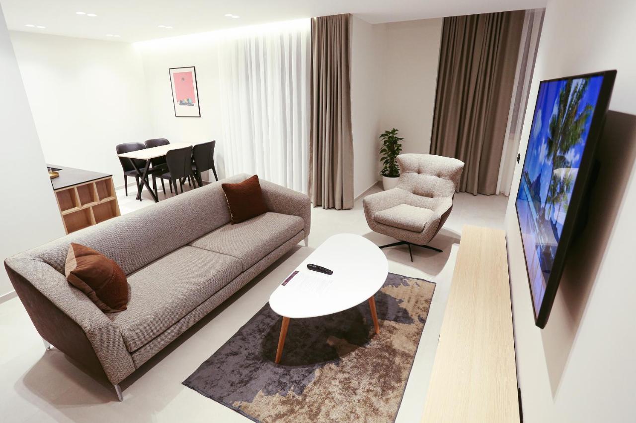 Hotel 12 Gjakova Bagian luar foto