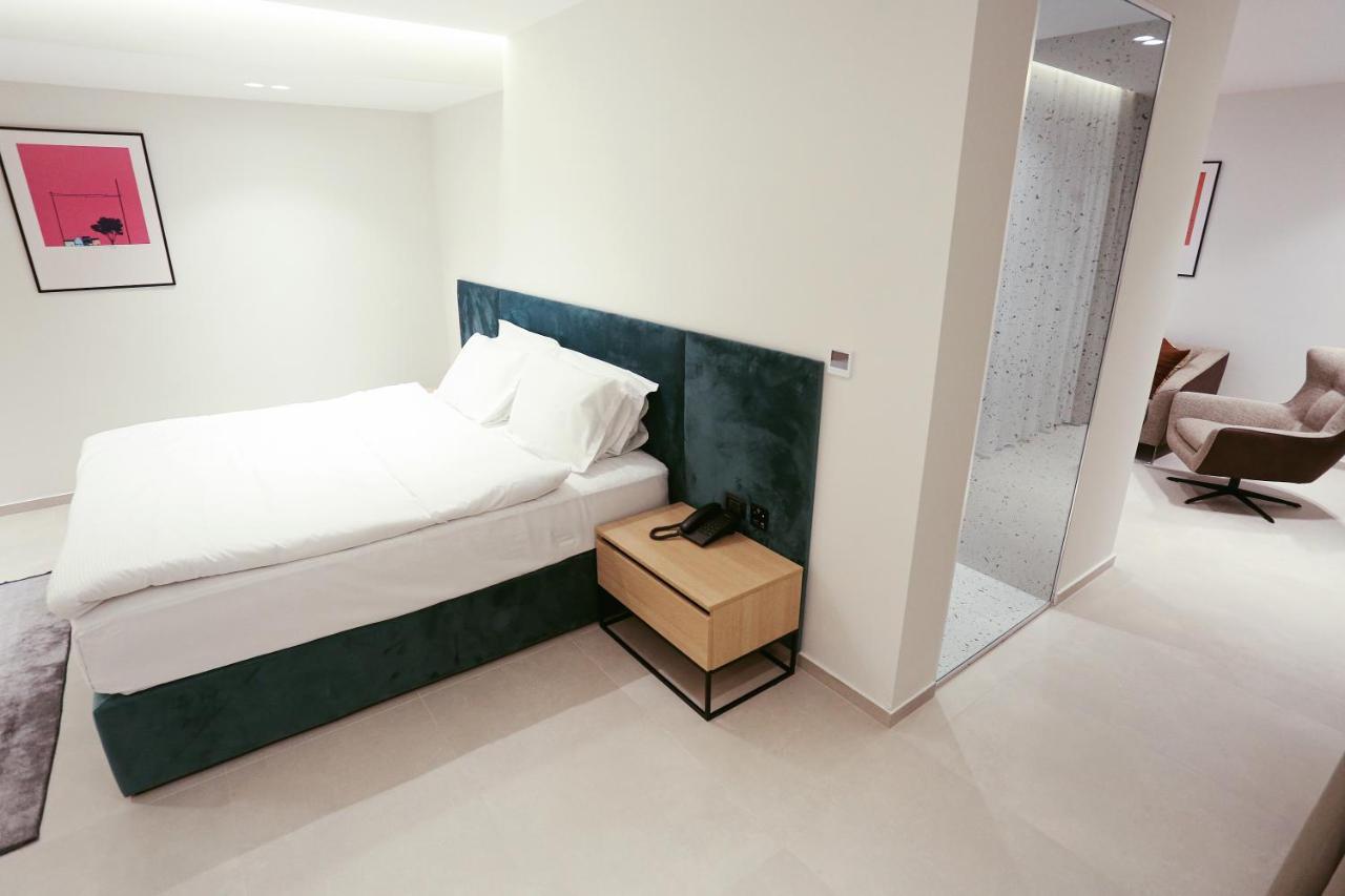 Hotel 12 Gjakova Bagian luar foto