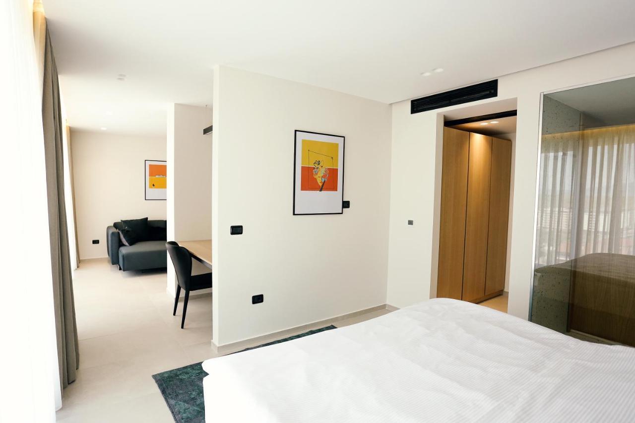 Hotel 12 Gjakova Bagian luar foto