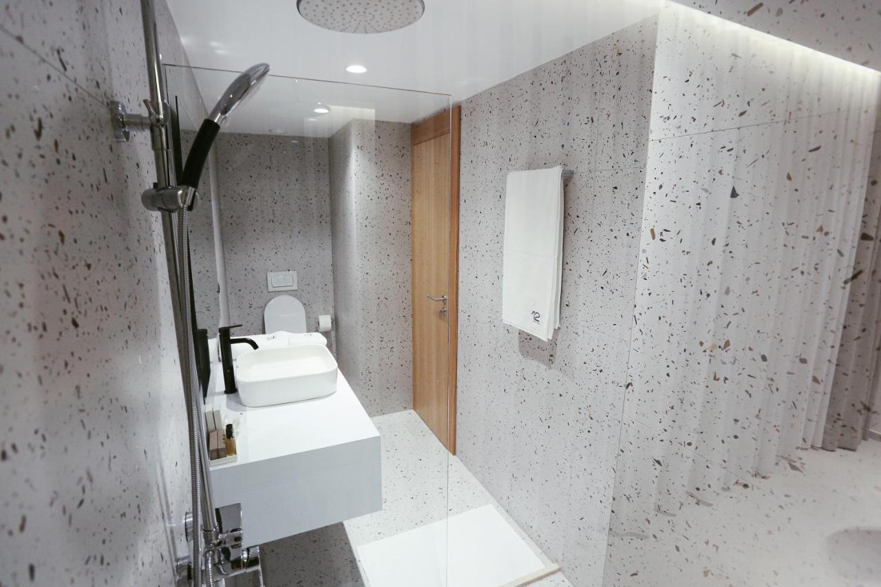 Hotel 12 Gjakova Bagian luar foto